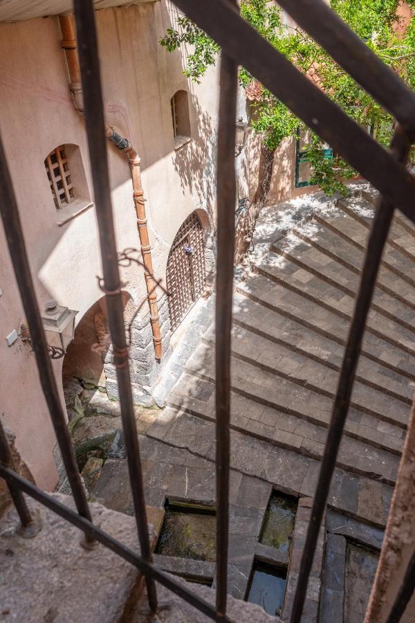 Lavatoioflats Casa Sul Mare E Sul Lavatoio Medievale A Cefalu Cefalù Exterior foto